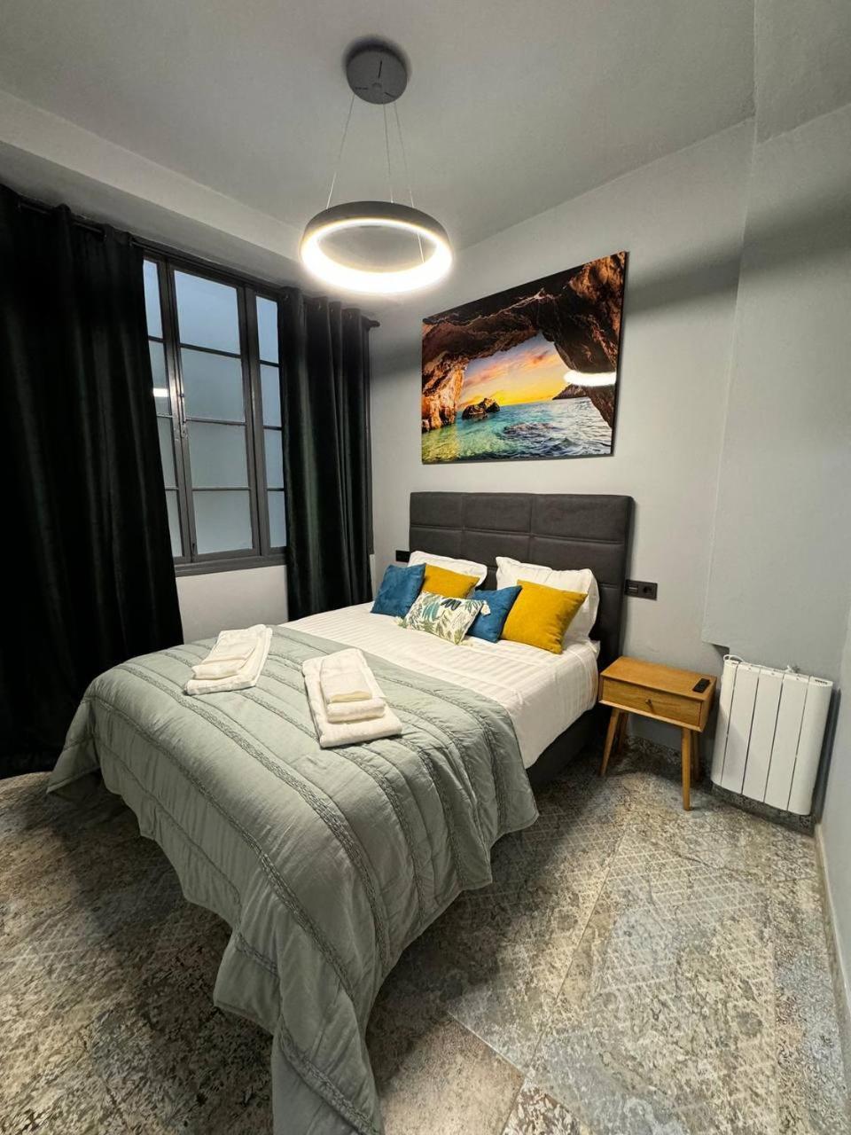 Alma De 2br With Art History & Comfort In The Heart Of The * Málaga